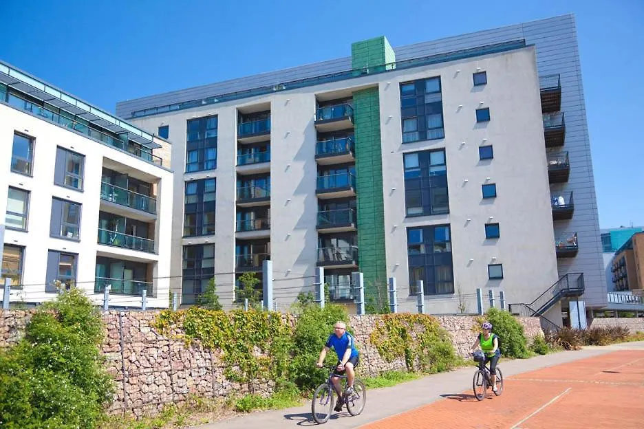 Bayview Apartments Sports Village Cardiff Free Parking & Free Wi Fi
